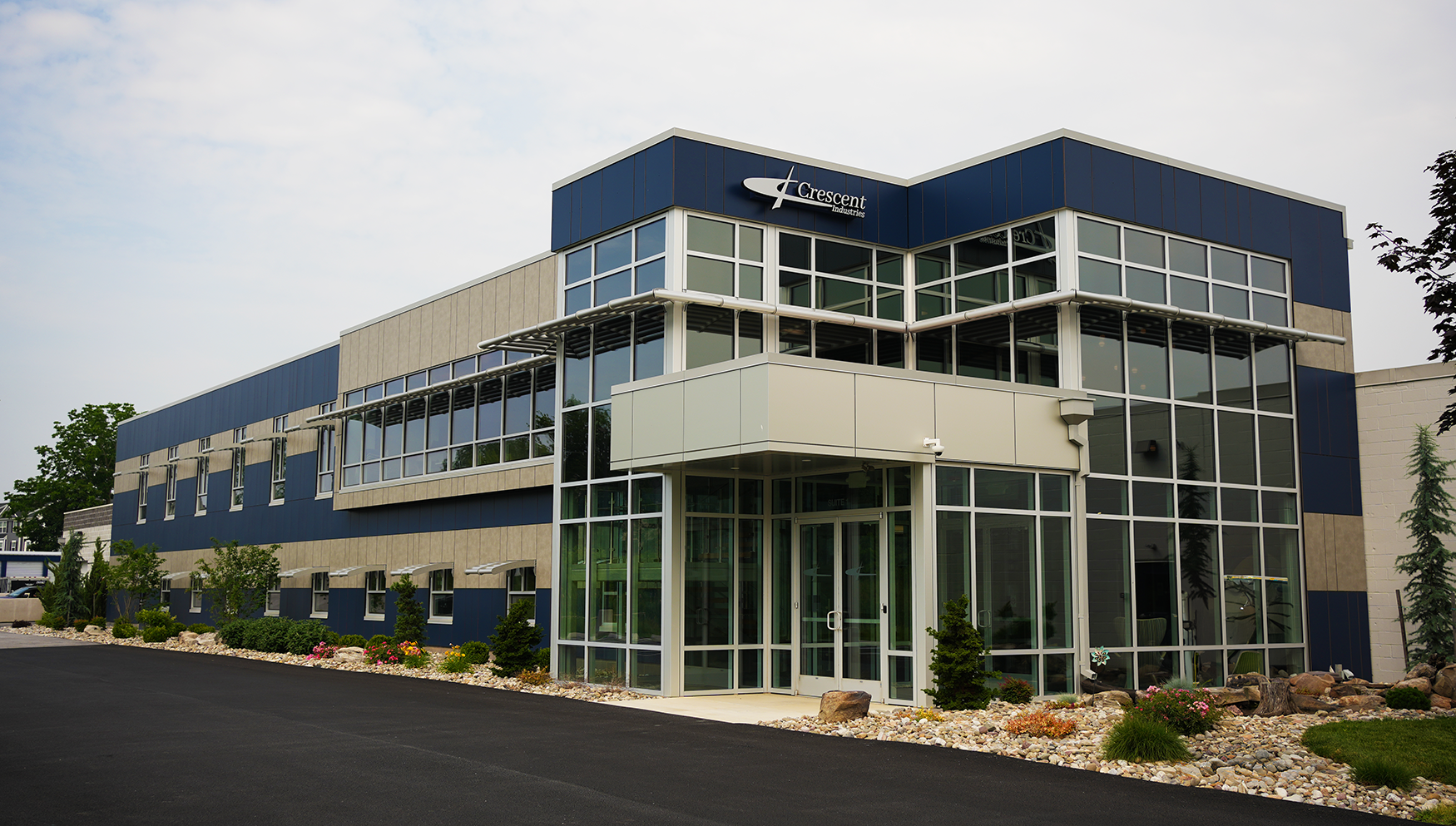 Crescent Industries Cleanroom & Admin Facility Crescent Industries Cleanroom & Admin Facility